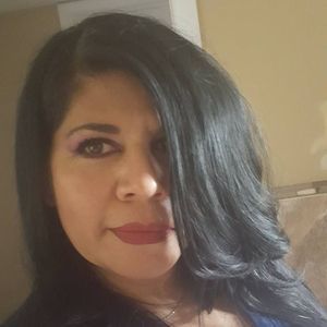 Meet your Posher, Leticia